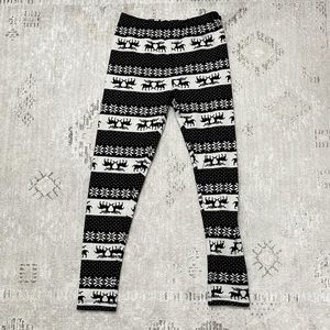 Cozy Black and White Winter / Holiday Leggings